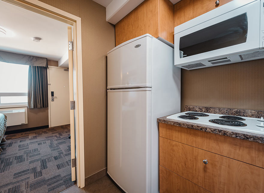 Executive King Kitchen 3