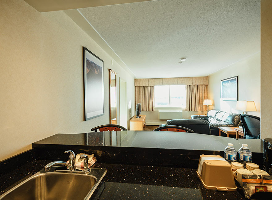 Executive Kitchen Suite 2