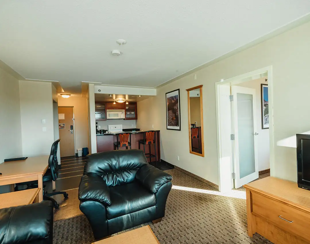 Executive Kitchen Suite 3