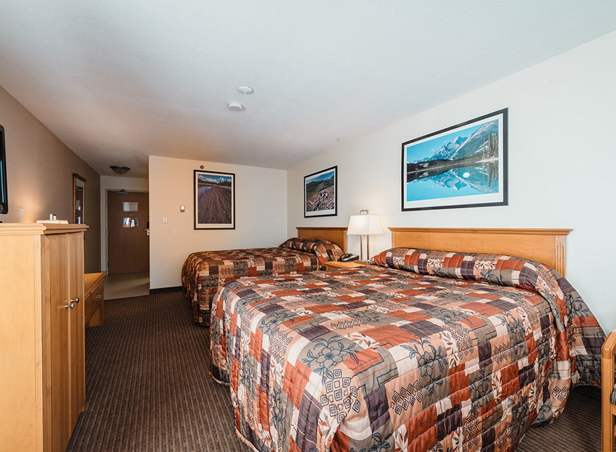 Superior Room 2 Queens 3