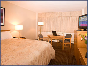 1 King Executive at Woodlands Inn & Suites, Fort Nelson Hotel